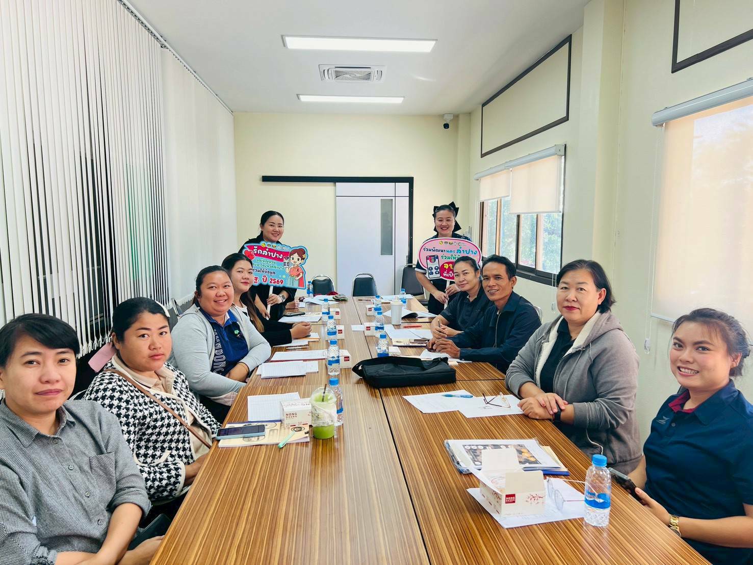 พช.แม่เมาะ จังหวัดลำปาง : การประชุมชี้แจงการเตรียมความพร้อมผู้จัดเก็บข้อมูลจปฐ. ประจำปี 2569 ด้วยเครื่องมืออิเล็กทรอนิกส์