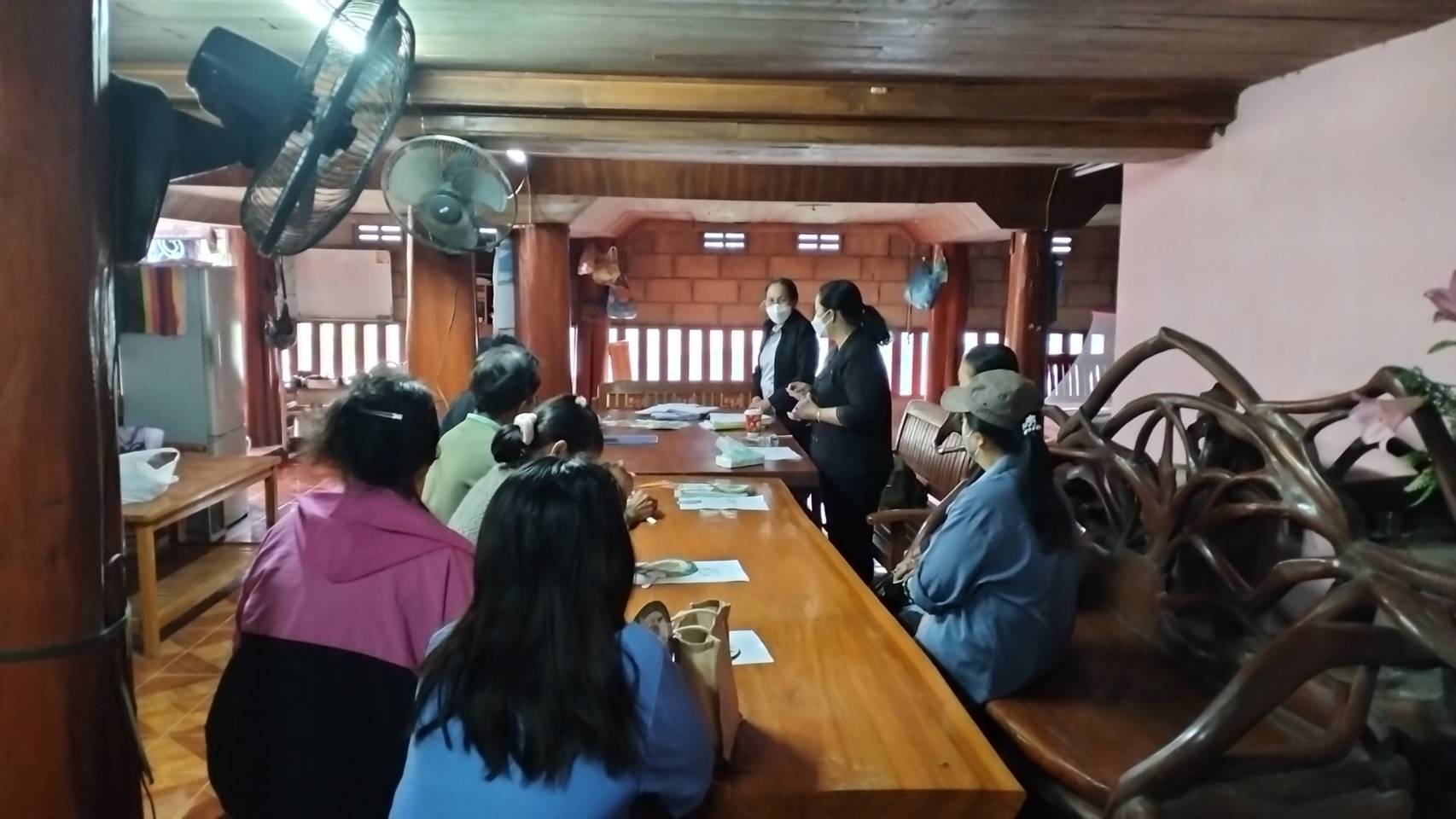 พช. เเม่เมาะ ลงพื้นที่ติดตามการดำเนินโครงการ กข.คจ.