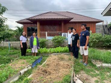 พช. แม่เมาะ : ติดตามการดำเนินงานหมู่บ้านเศรษฐกิจพอเพียง